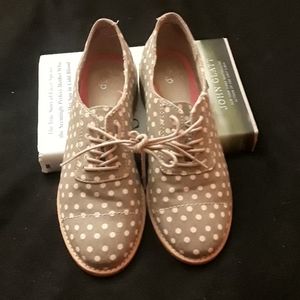 Gap structured oxfords
